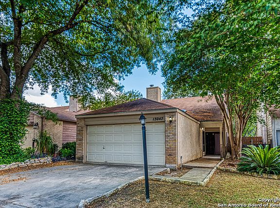 2nd image of 13047 Brook Garden Ln