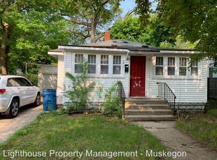 2917 Lemuel St, Muskegon Heights, MI 49444