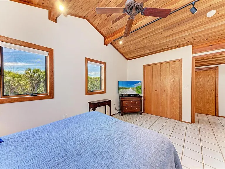 8270 Manasota Key Rd — Photo 32