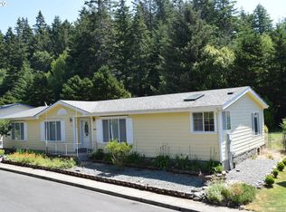 29305 Melody Ln, Gold Beach, OR 97444