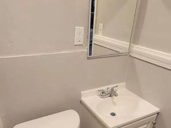 18 Vernon St APT B6, Hartford, CT 06106