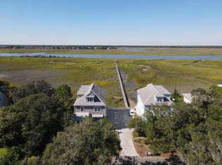 616 E Erie Ave, Folly Beach, SC 29439