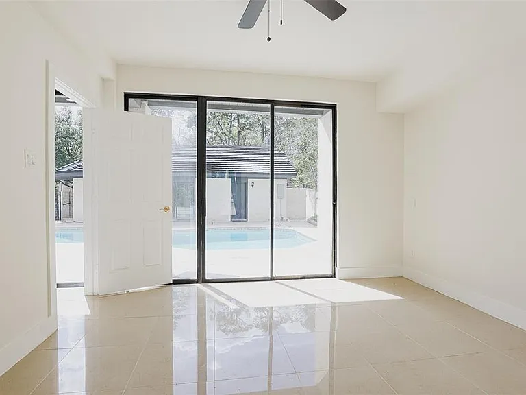 5614 Indian Cir — Photo 23