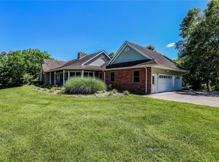 2688 W View Ln, Washington, MO 63090
