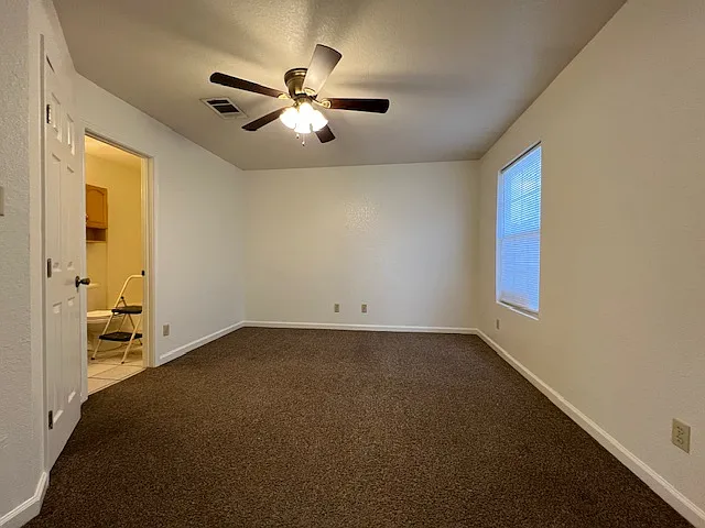 512B Crest Dr — Photo 6