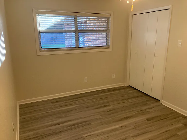 205 Foreman Dr — Photo 10