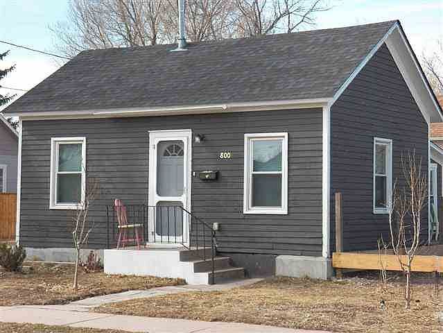 2nd image of 800 W 25th St