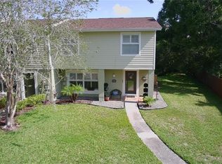 15515 Morning Dr, Lutz, FL 33559