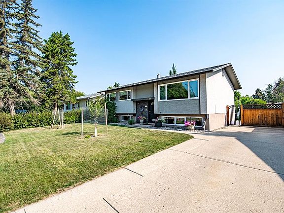2nd image of 21 SW Malcolm Cres