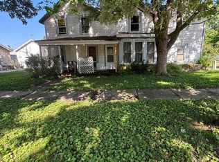 506 Paddock Ave, Ashton, IL 61006