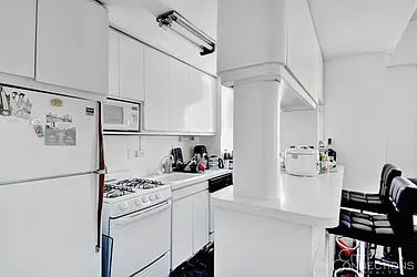 Rented by City Connections Realty