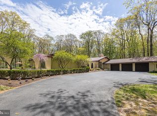 43 Red Fox Dr, New Hope, PA 18938