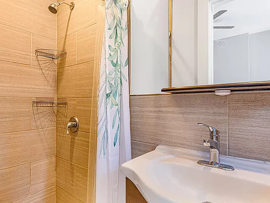 Rented by REAL New York | media 26