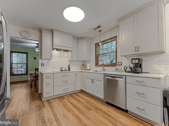 3rd image of 44337 Ivy Stone Ln