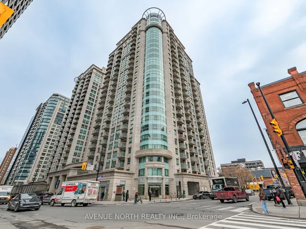 200 Rideau St #912, Ottawa, ON K1N 5Y1