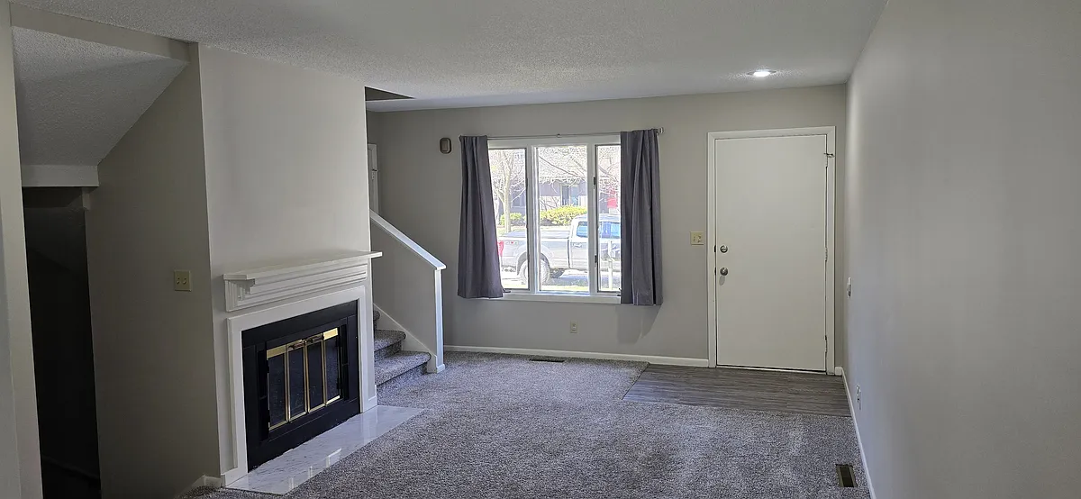 Building Photo - 4013 Pfeiffer Ct