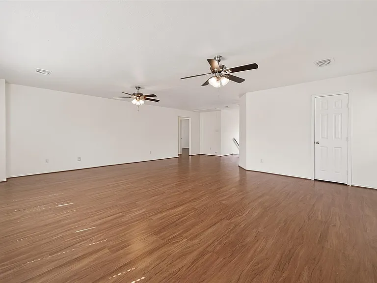3807 Brook Garden Ln — Photo 33