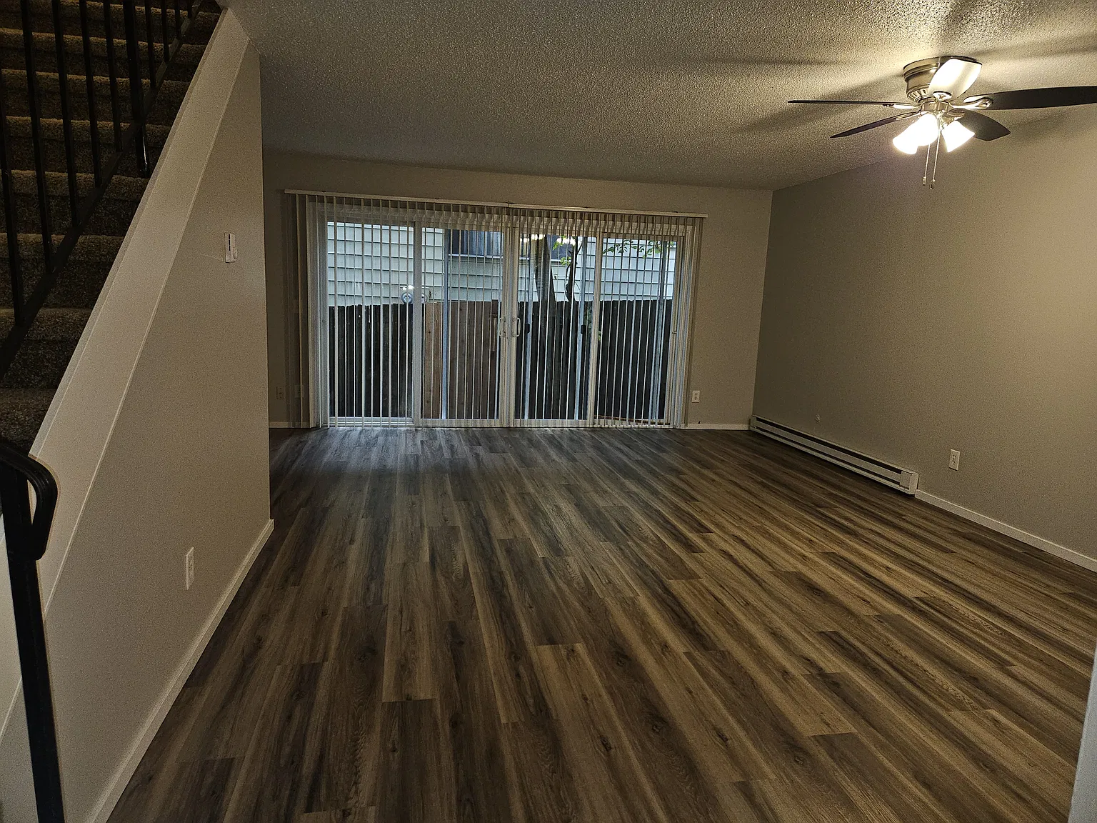 2 bed, 1.5 bath, 1000 sqft, $1,895 — Photo 3