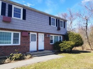 17 Old Farms Ln, New Milford, CT 06776
