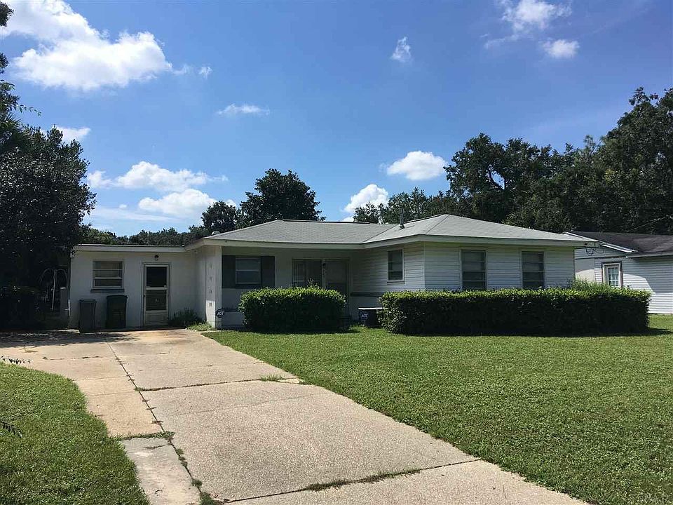 1st image of 705 Roanne Ln