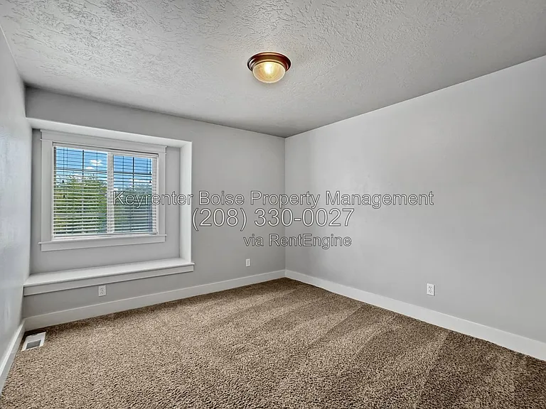 9198 W Avalanche Ct — Photo 15