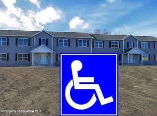 921 Ash St, Moosic, PA 18507