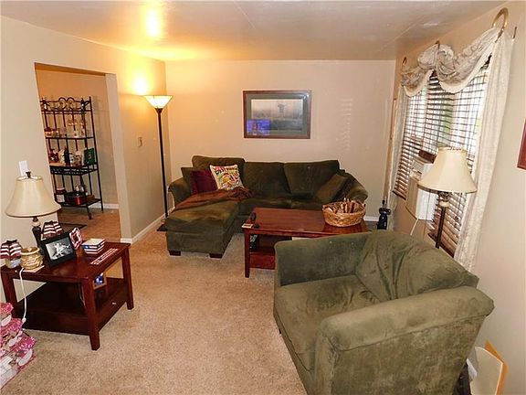 2nd image of 378 Stark Ave
