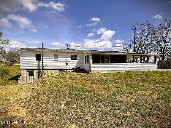 3rd image of 118 Collins Rd