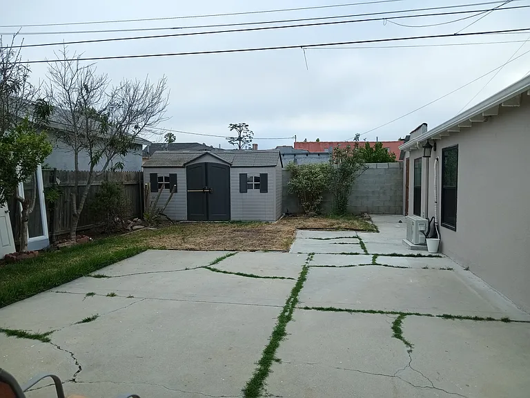 5414 S Victoria Ave — Photo 4