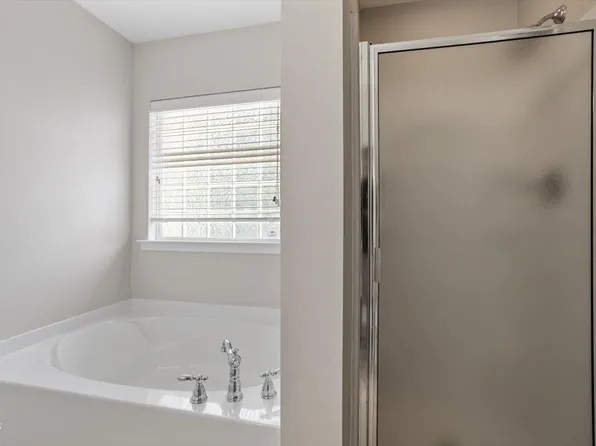 204 Amacord Way, Holly Springs, NC 27540