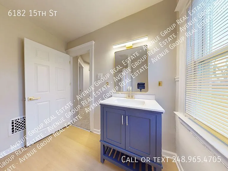 6182 15th St — Photo 5