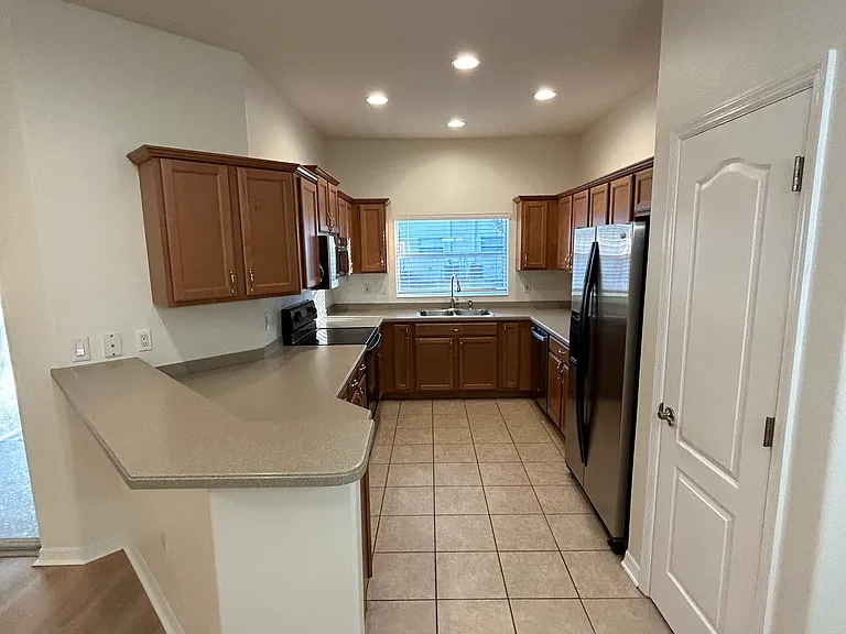 9909 Palermo Breeze Way — Photo 13