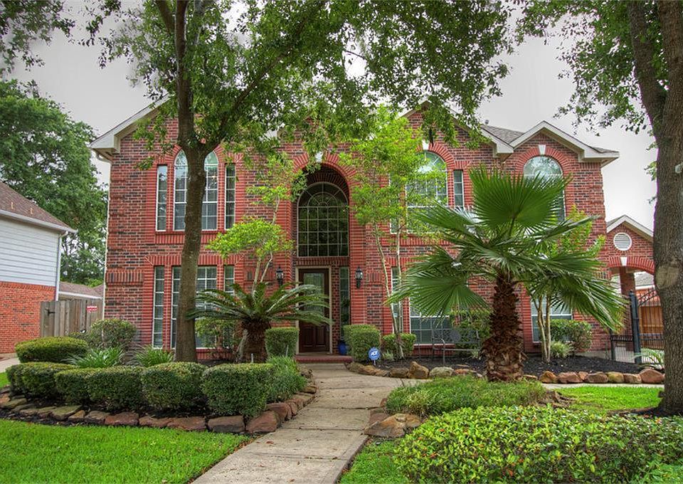 1st image of 11918 Gatesden Dr
