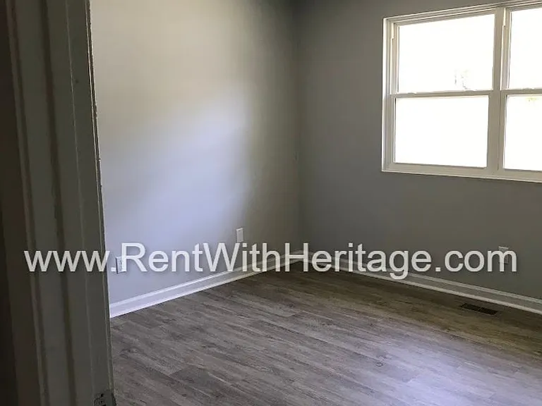 1709 Nutmeg St — Photo 23
