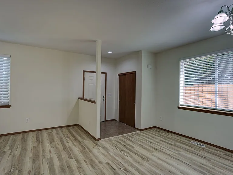 4628-4648 NE Lombard St — Photo 67