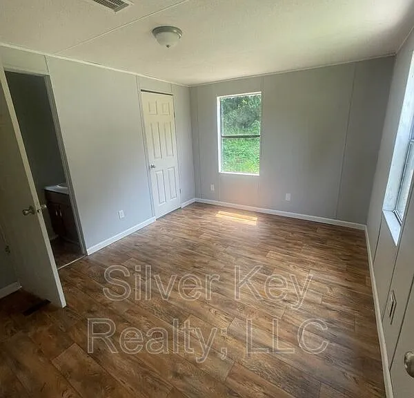 1019 S Jackson St #10 — Photo 9