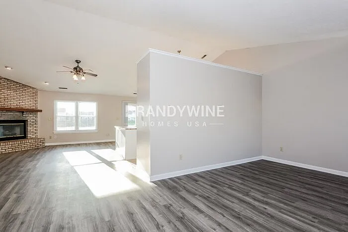 1932 Herford Dr — Photo 4