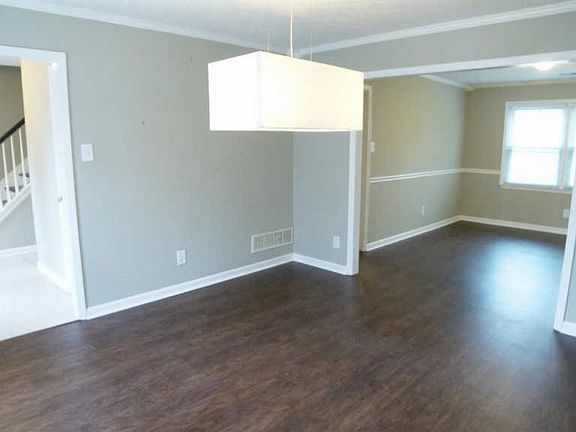 2nd image of 2262 Stonewood Ln