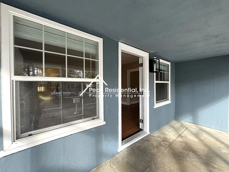 2974 32nd St — Photo 5