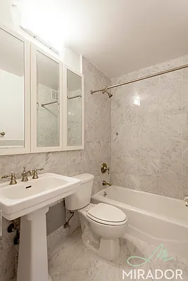 Rented by Mirador Real Estate | media 42