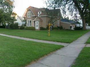 524 W 23rd St, Kearney, NE 68845