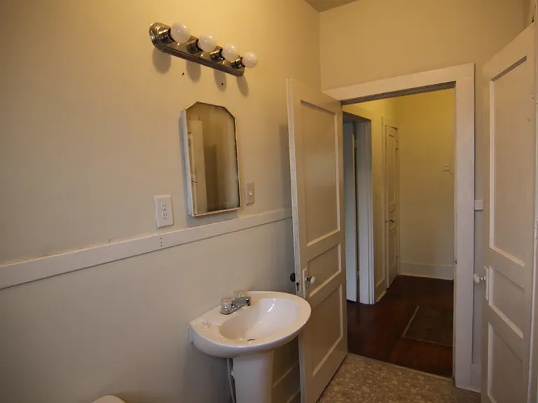 251 Forbes Ave — Photo 16