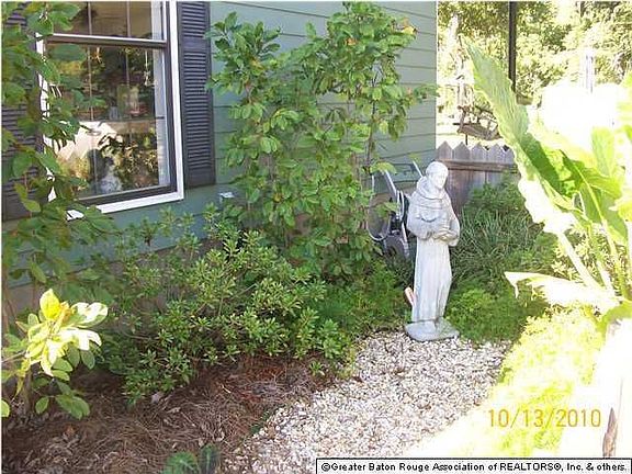 5th image of 7427 Hillside Dr