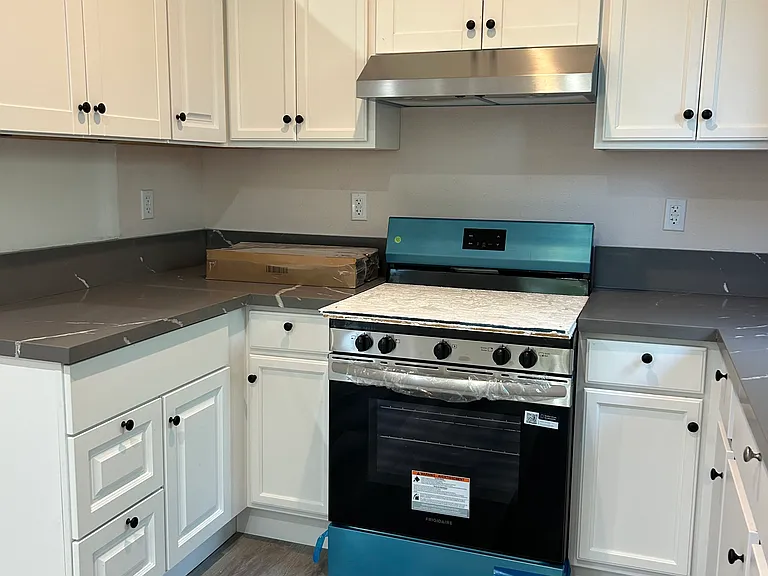 3721 Whiteside St #A — Photo 5