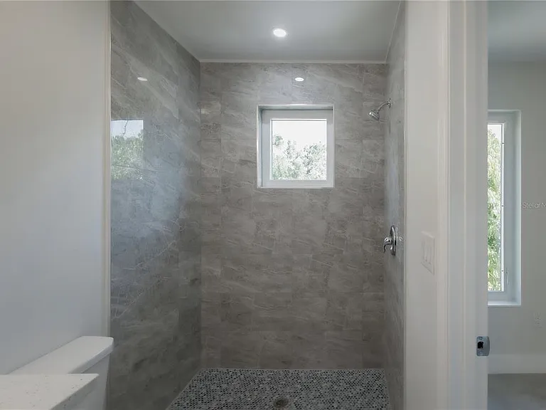 310 Hibiscus St #B — Photo 36