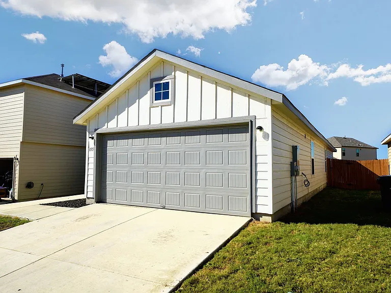 815 Retama Pass — Photo 5