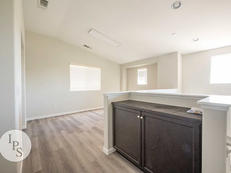 3611 Lansing Ave — Photo 17