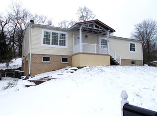 8558 Peters Rd, Cranberry Township, PA 16066