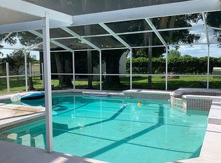 11110 Lake Sassa Dr, Thonotosassa, FL 33592