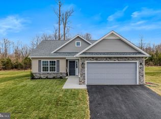 87 Boothbay Dr, Martinsburg, WV 25403